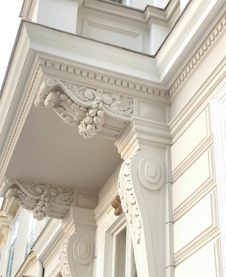 Con Sơn Đẹp PU Trắng Đơn Giản – Sự Tinh Tế Trong Từng Đường Nét