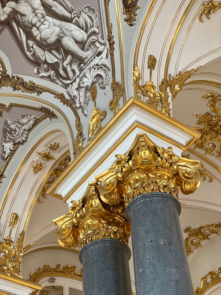 Các Yếu Tố Cần Xem Xét Khi Chọn Con Sơn Biệt Thự Cổ Điển